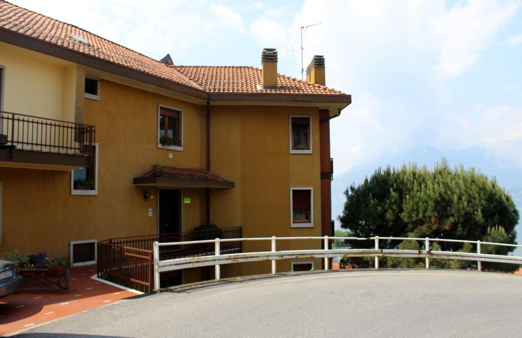 Casa Mattia By Holiday World Apartment Bellano Exterior foto